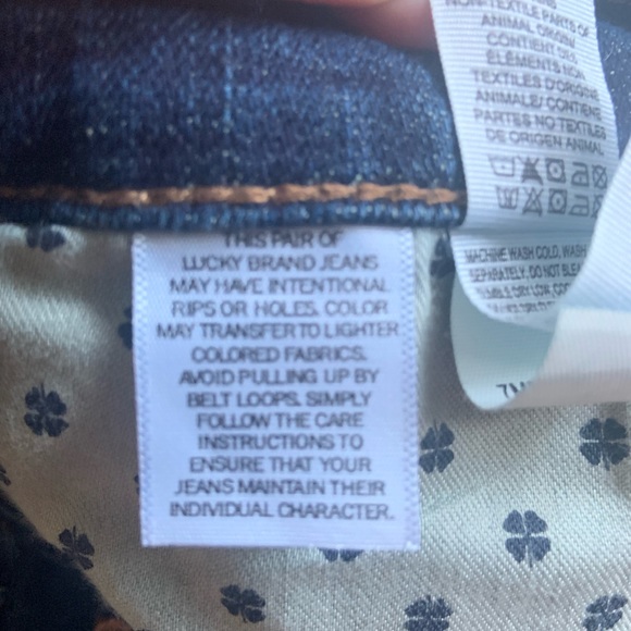 Like New Lucky Brand 33/32 Jeans - Picture 8 of 8